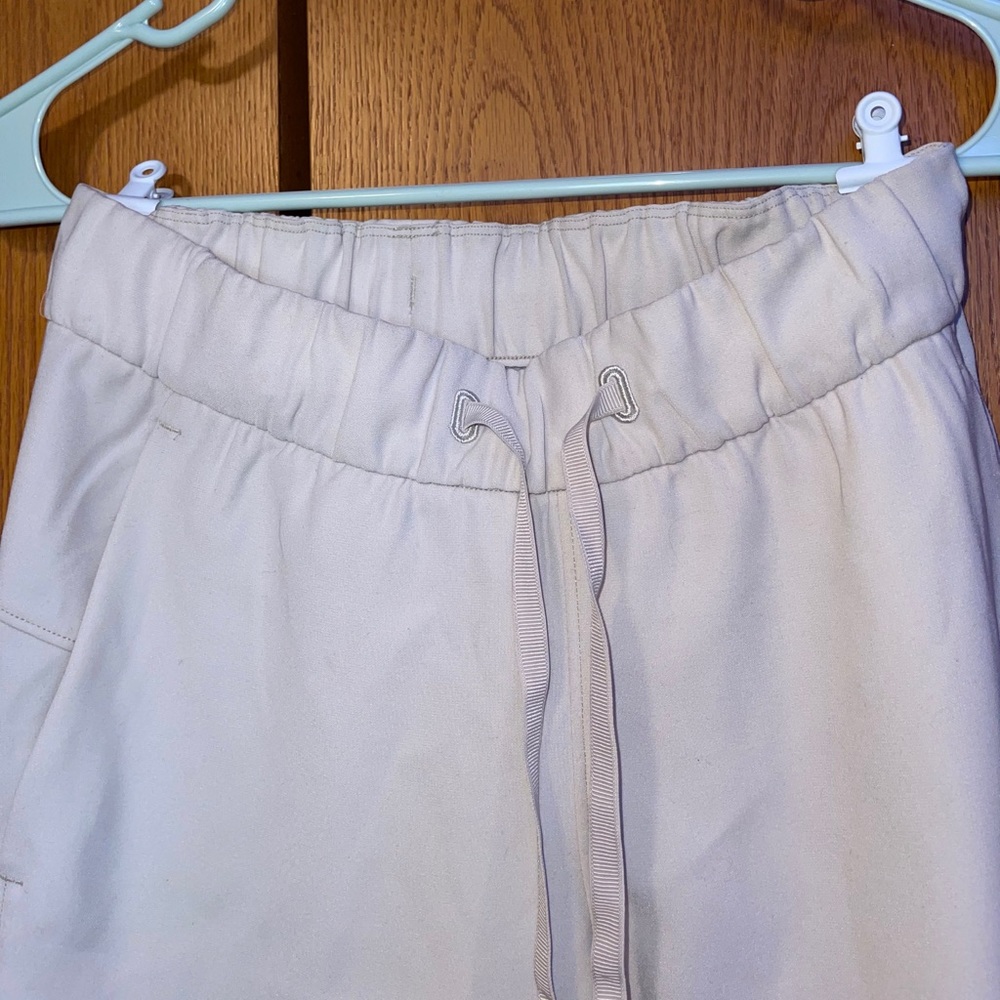 Lululemon pants